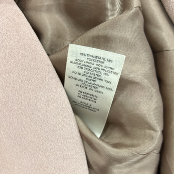 Aritzia Babaton Agency Blazer Pink Single Breasted Longline Oversized Medium - Picture 8 of 8